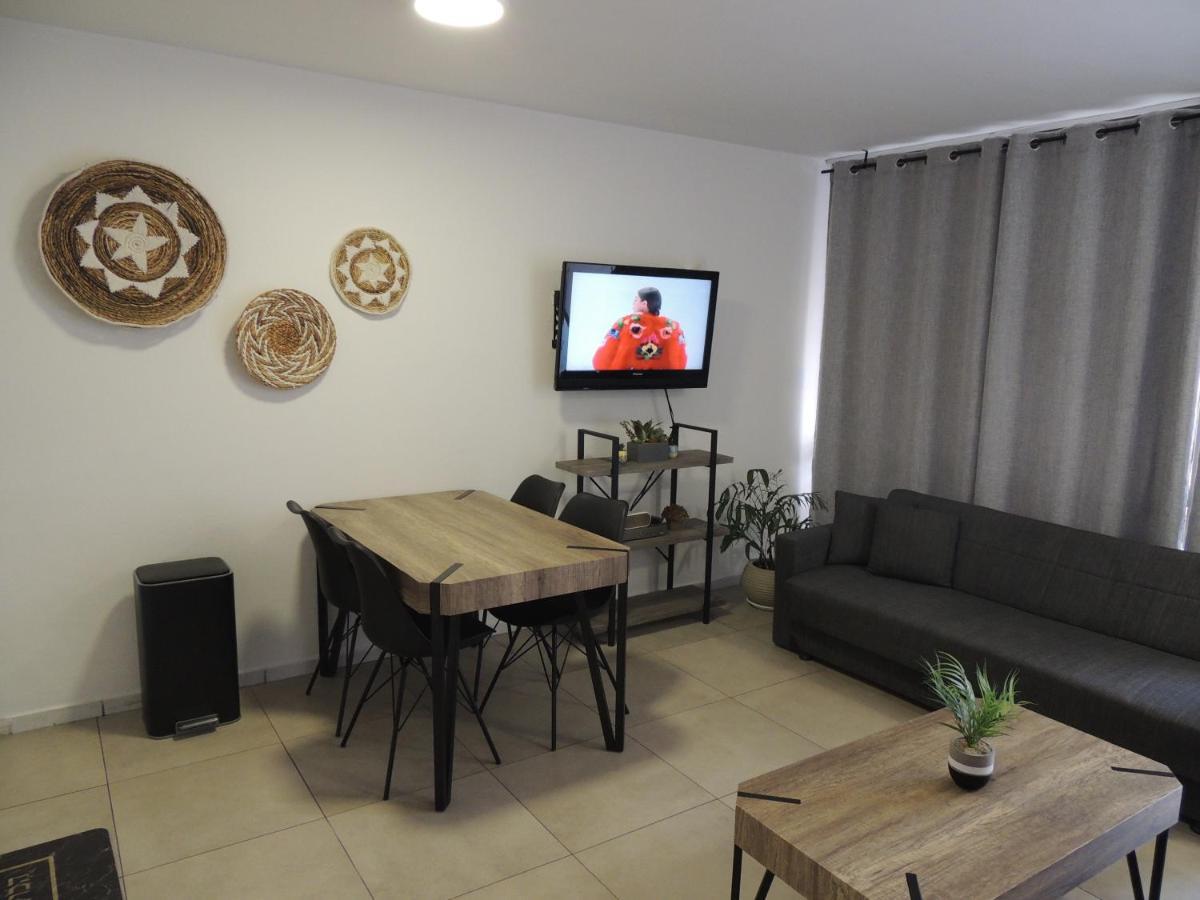 Lev Eilat Suites Exteriör bild