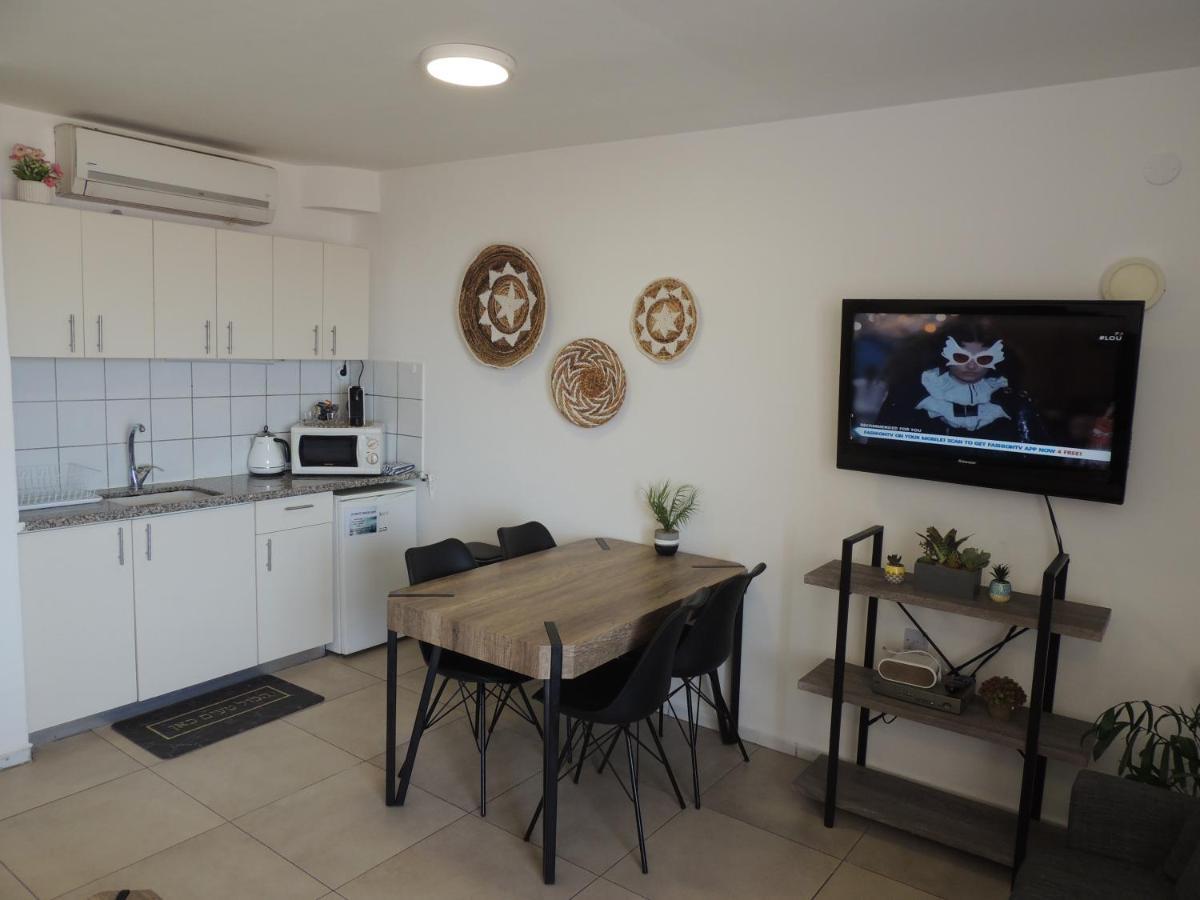 Lev Eilat Suites Exteriör bild