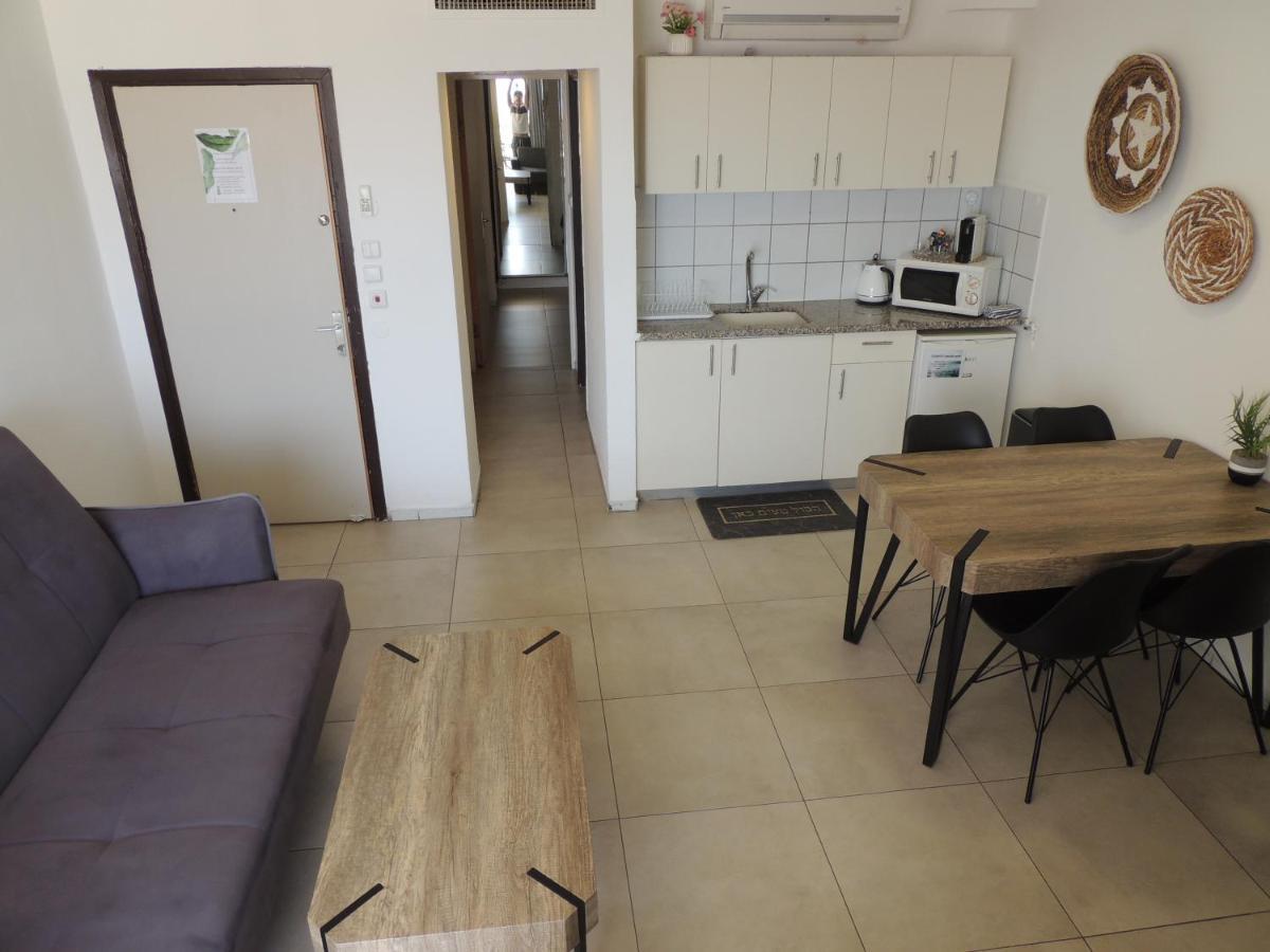 Lev Eilat Suites Exteriör bild