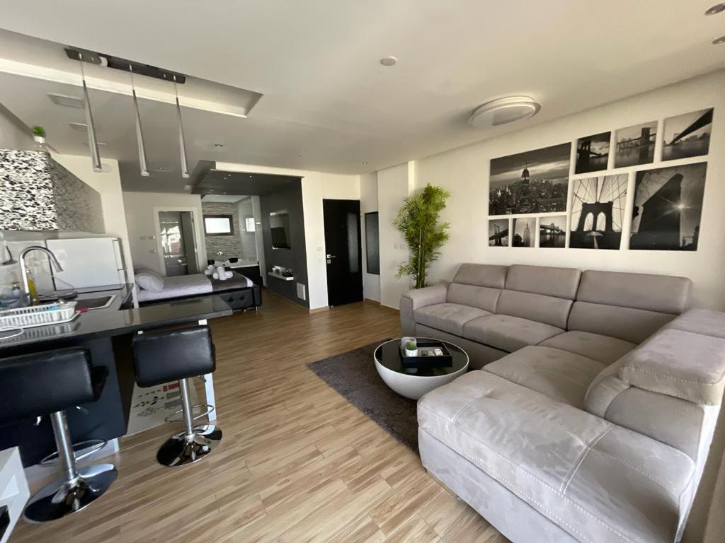 Lev Eilat Suites Exteriör bild