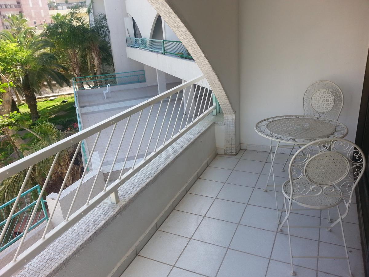 Lev Eilat Suites Exteriör bild